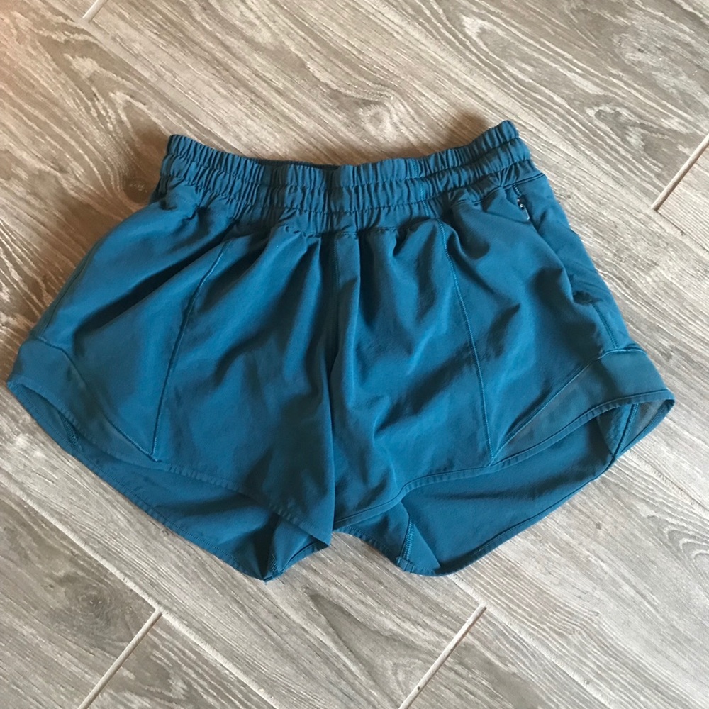 Lululemon hottie hot shorts 4”